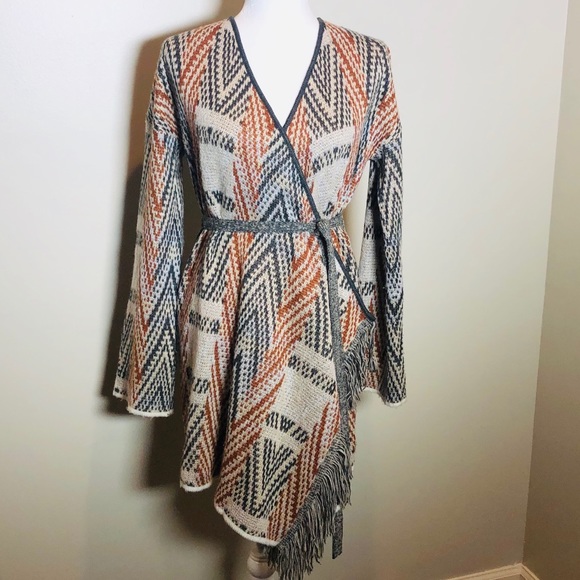 Sweaters - Beautiful Like New knit Boho Tribal Long Sweater